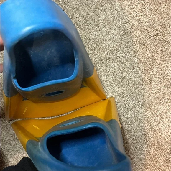 Churchill Makapuu Floating Fins - Picture 12 of 13